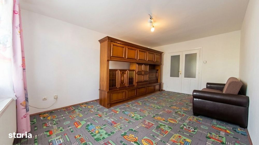 Apartament cu 2 camere de inchiriat in Micalaca, zona 300