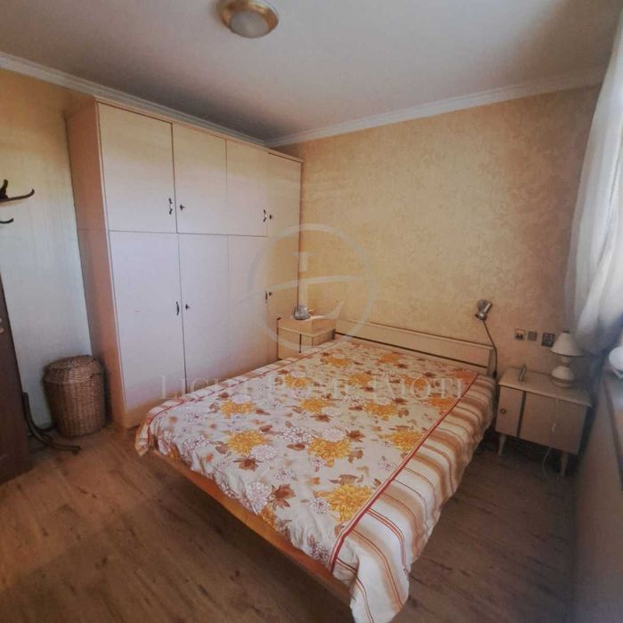 Продава се Тристаен апартамент в Пловдив, Кючук Париж - 87 кв.м за 1943 €/кв.м - Снимка #4