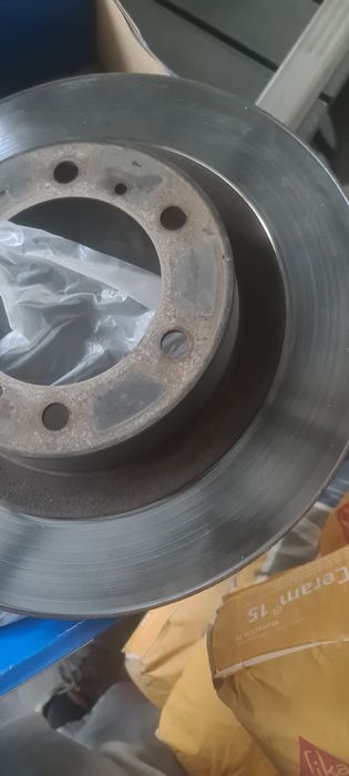 Продам тормозные диски прадо 150