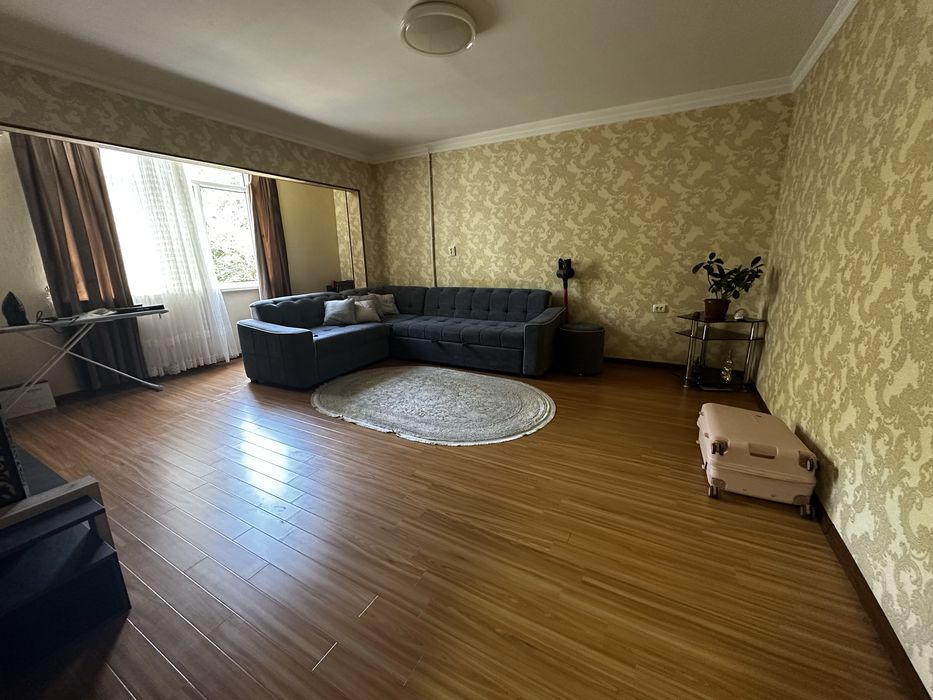 Продается 2х комнатная квартира, метро Ойбек