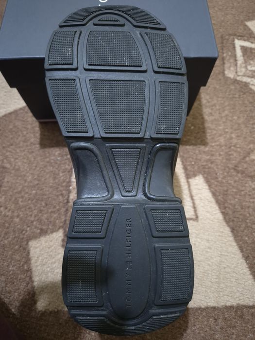 Дамски маратонки Tommy Hilfiger Chunky  Runner Patent
