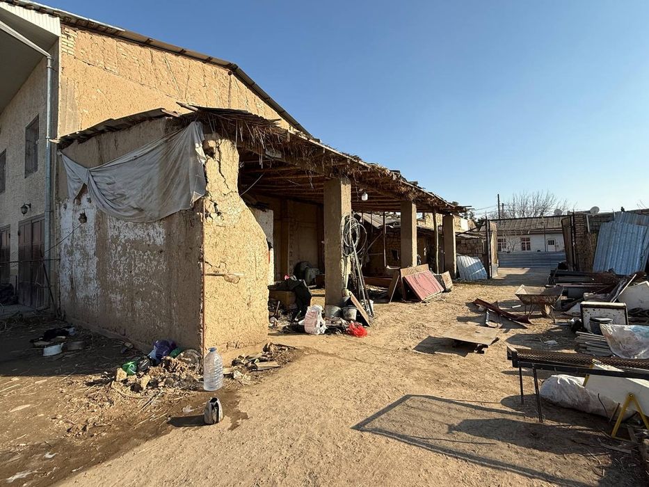 Yer sotiladi; 3 sotix; Yunusobod bitonka boyida; Narxini kelishamiz