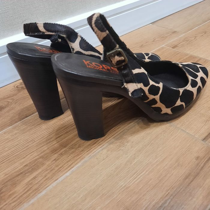 Кожени леопардови сандали MICHAEL KORS 39ти номер/9М
