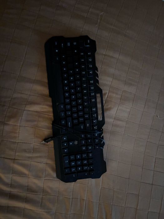 Tastatura usb buna urgent