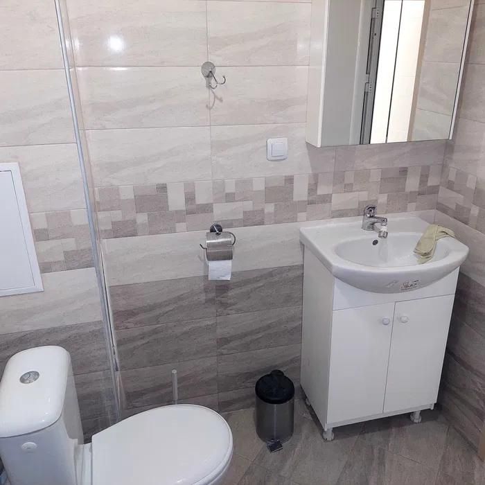 Дава се под наем Двустаен апартамент в Пловдив, Кючук Париж - 75 кв.м за 600 € - Снимка #5