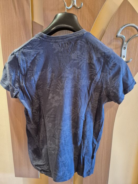 Продавам мъжки тениски