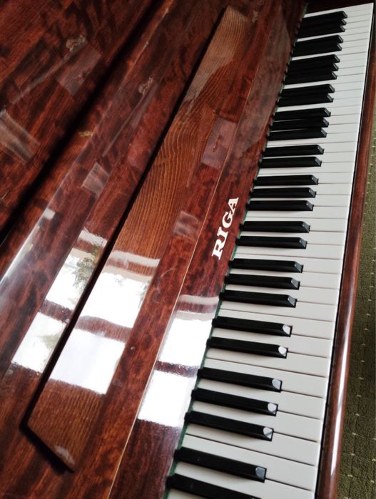 Shoshilinch! Arzon Riga pianino sotiladi – holati zo‘r