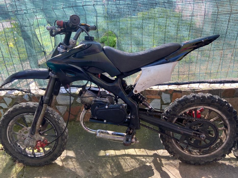 Vând sau schimb cross 49 cc