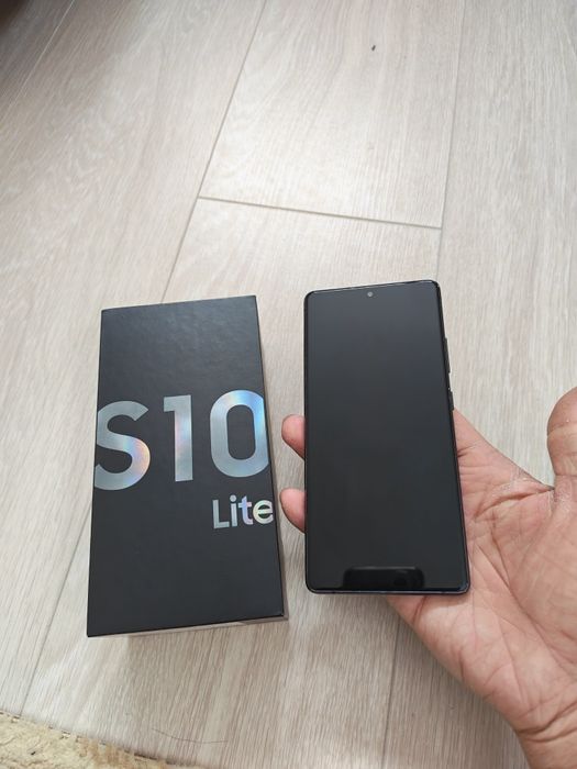 Samsung S10 Lite