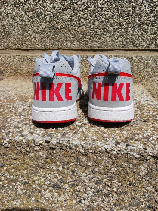 Маратонки  Adidas и Nike