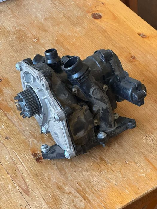 Водна помпа HEPU XT-Professional P673 за VW GOLF 7, 1.8