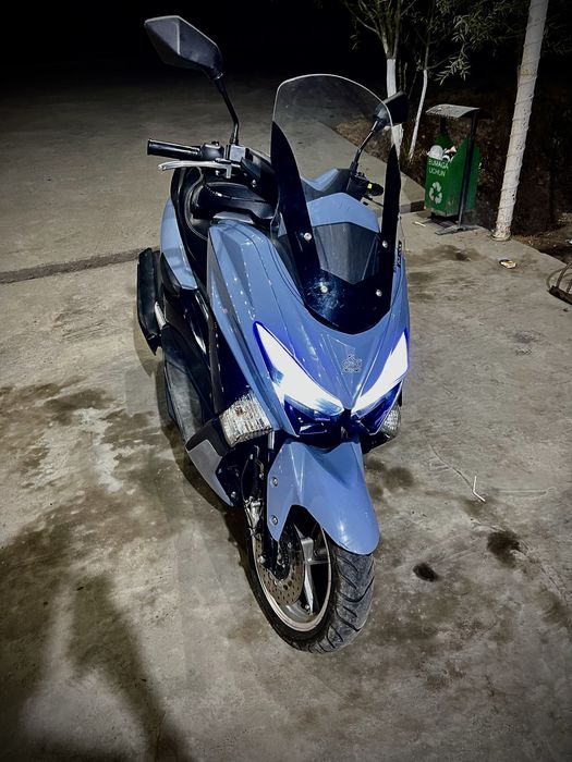 N maks Benzinli skuter 150 cc