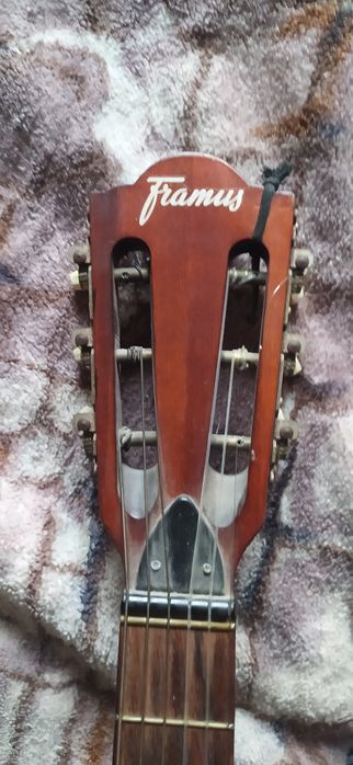 Vând chitara framus vintage