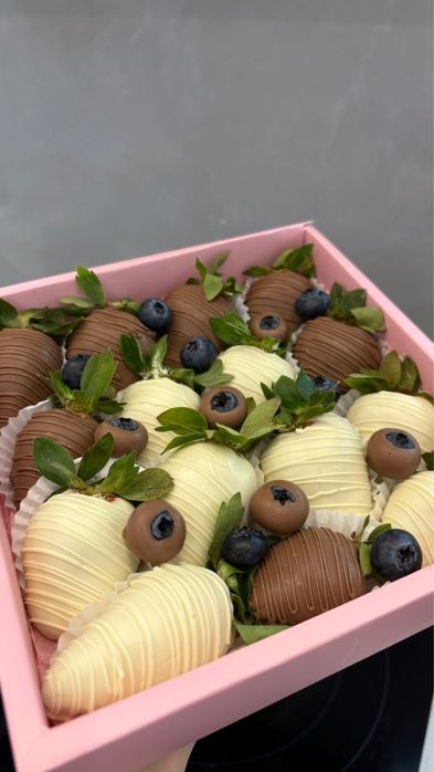 Клубника в шоколаде Алматы