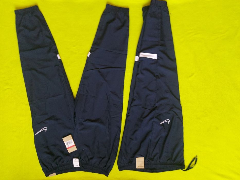 Nike DryFit-L-НОВО-Оригинални