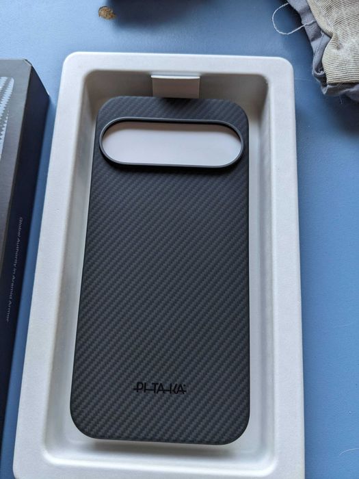 PITAKA карбонов калъф за Google Pixel 10 и 10 Pro