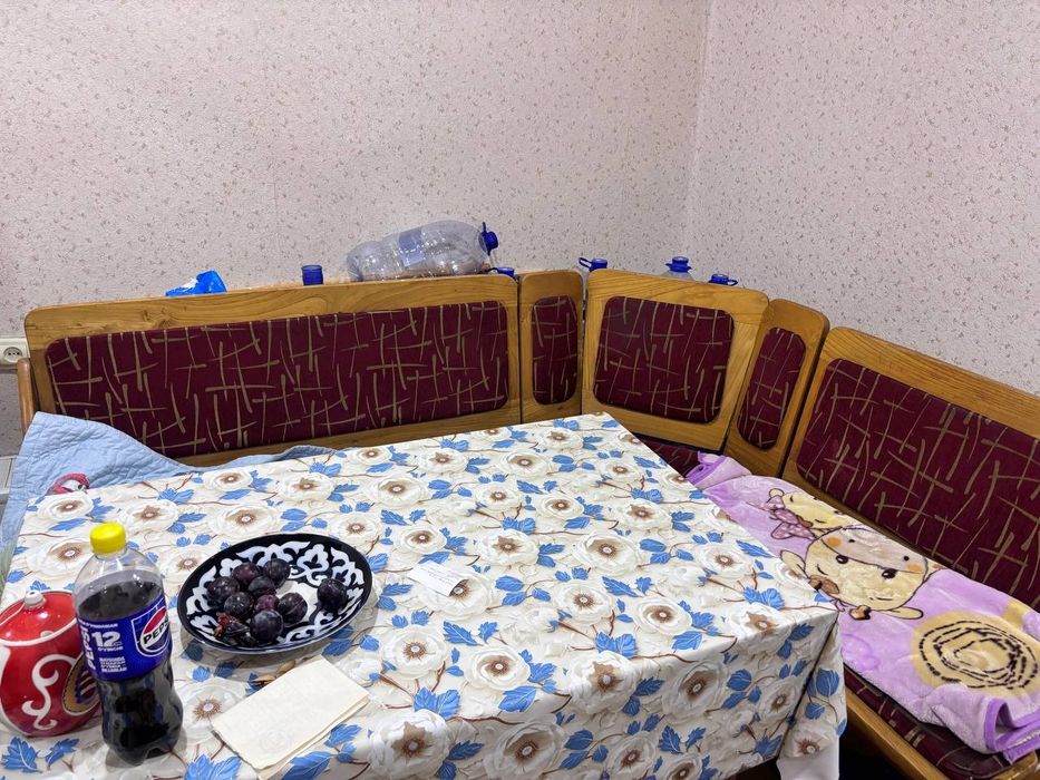 Кухонный угалок продам