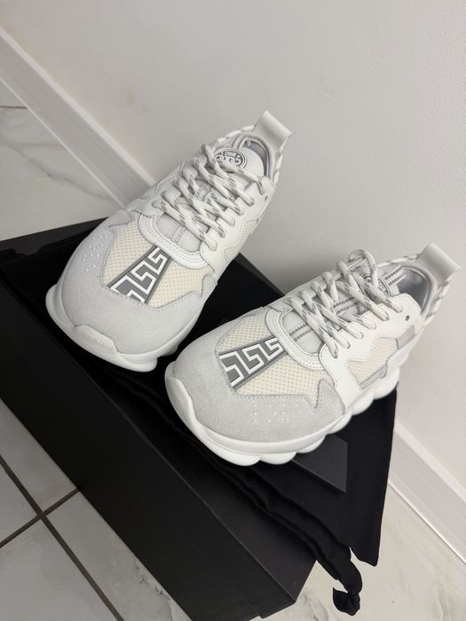 Adidasi VERSACE chain reaction model now