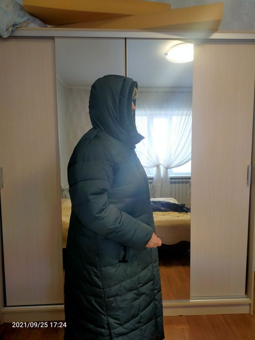 Продается зимнее пальто 58 размер