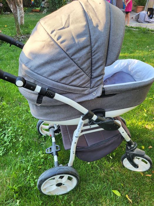 Бебешка количка със два коша лятен и зимен