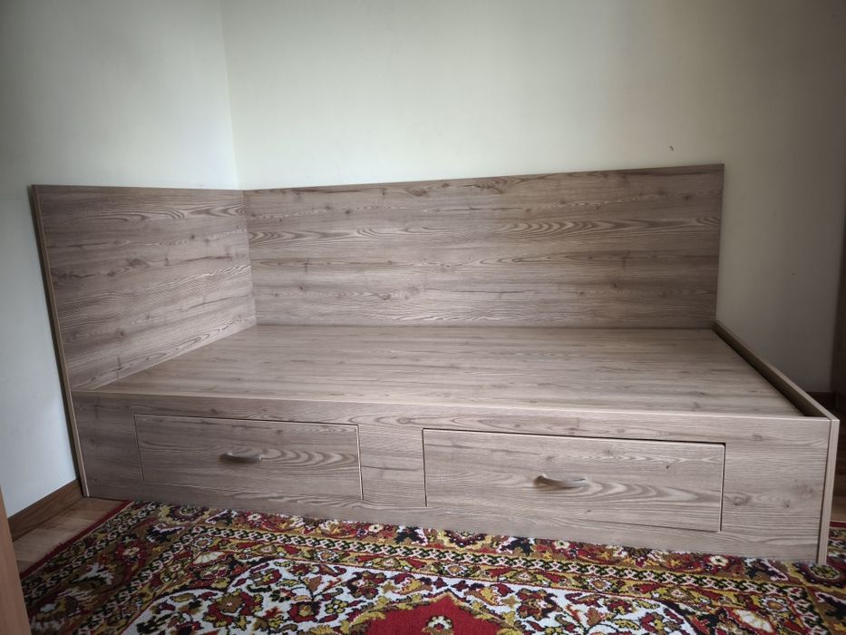 Кровать полуторка