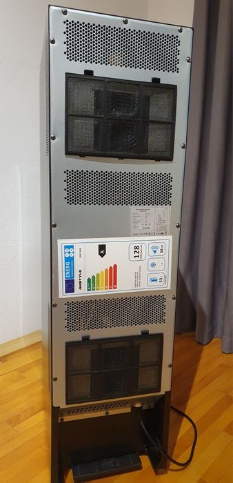 Frigider / vitrină de vinuri Amstyle, 18 sticle, 53 litrii