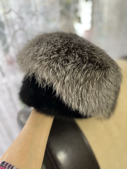 Продам женскую шапку