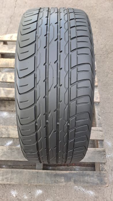 1бр. 225/35/20 Лятна гума
