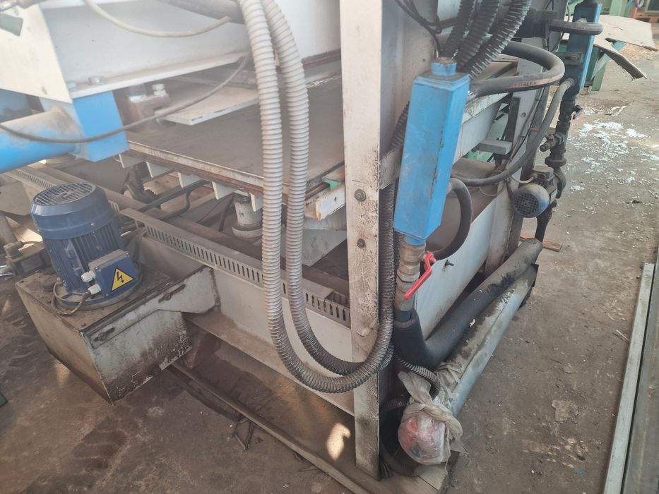 Автоматична топла преса за слепване на плотове,