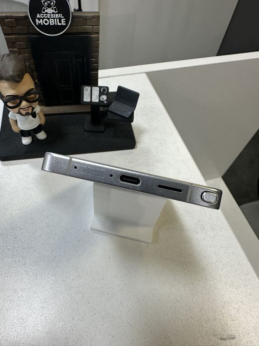 SAMSUNG S25 ULTRA 512GB/12GB RAM   Garantie/Factura MAGAZIN