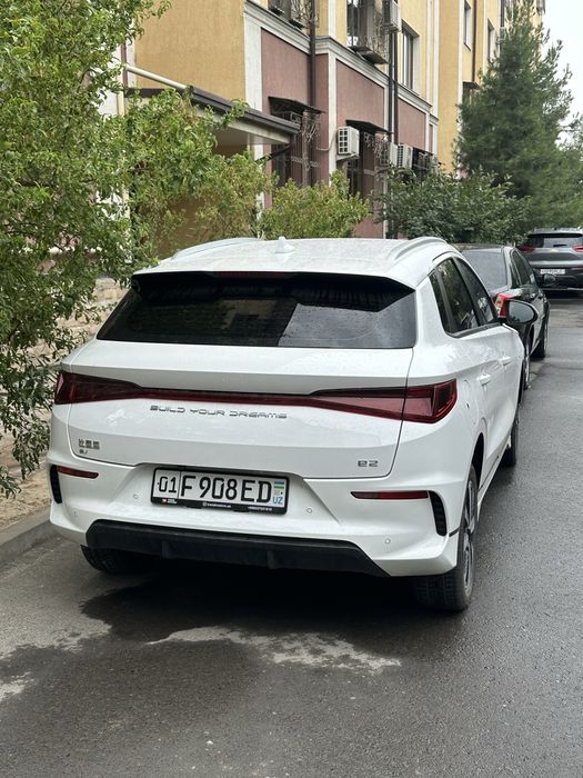 BYD E2 LUXURY VERSION 2024 yil kraskasi tozza
