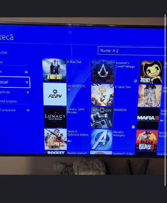 Vand ps 4 pro mai multe detali in privat