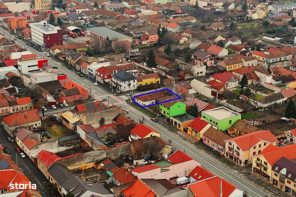 Teren- 2 fornturi stradale de vanzare pe Andrei Saguna