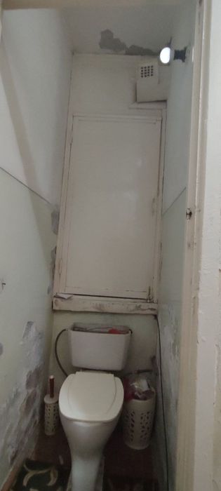 Чиланзар 8.  Продажа. Сррчно. 2 х комнатная