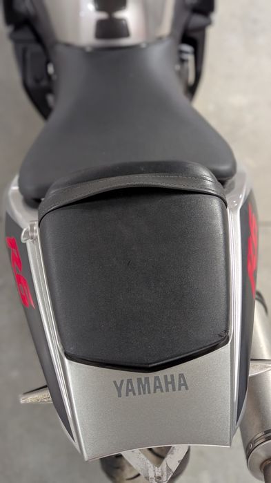Yamaha R6 - YZF 600