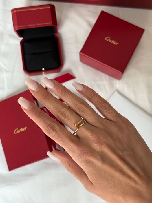 Кольцо Cartier Juste un Clou