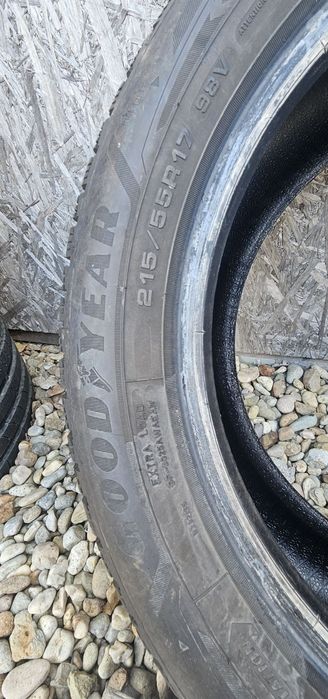Anvelope Goodyear UltraGrip Performance 3 M+S 215/55 R17 98V