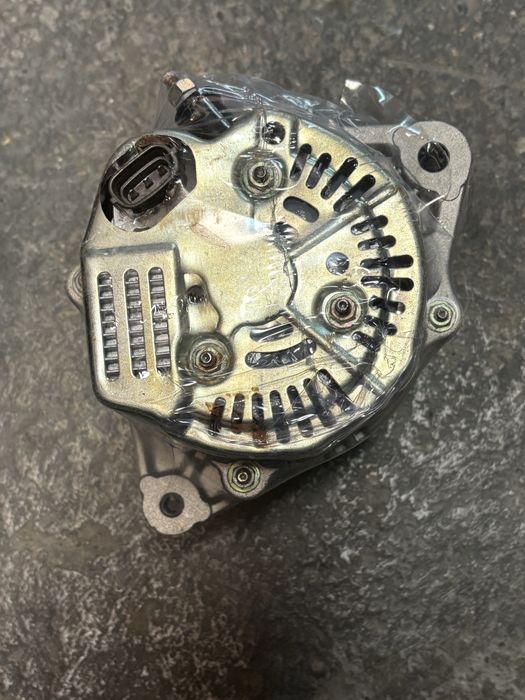 Генератор ланд крузер 80/100 4.2