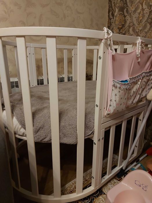 Продам кроватку 6 в 1