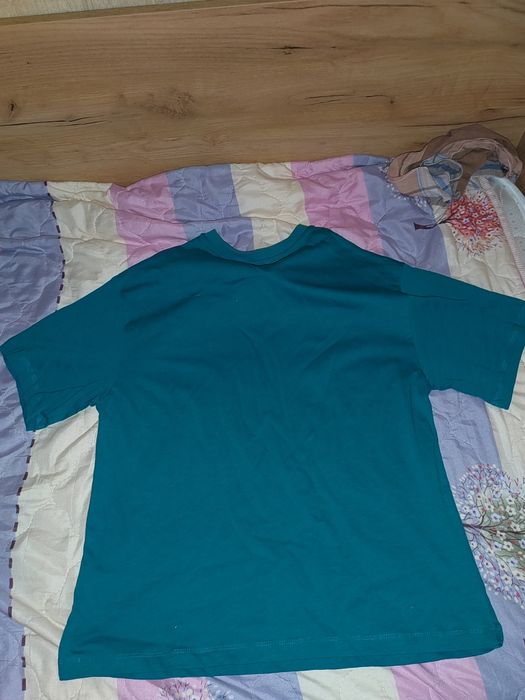 Продаётся детская футболка