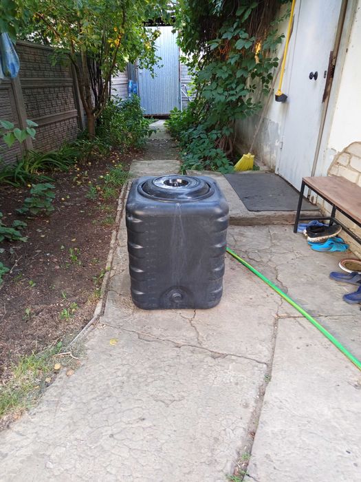 Продам емкость для воды