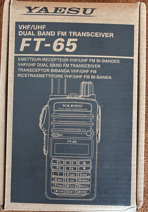 Statie radio emisie receptie Yaesu Ft 65