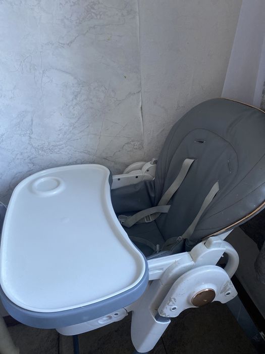 Детский стул для кормления малыша
