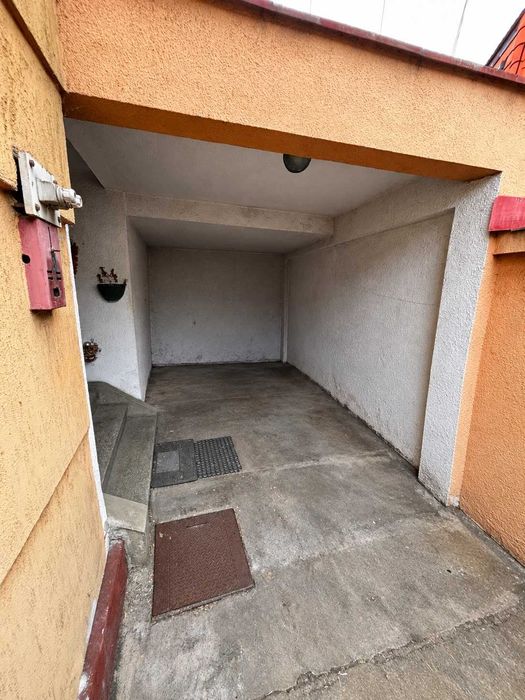 Casă de vânzare ultracentral, în Panov