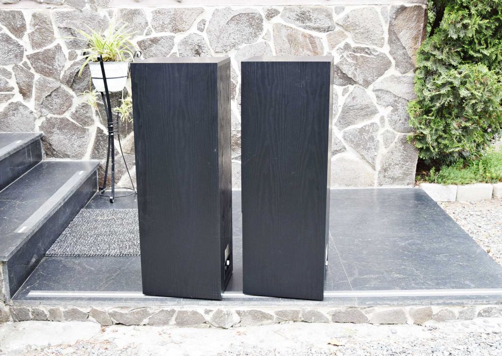 Boxe Canton Fonum 600, boxe de podea