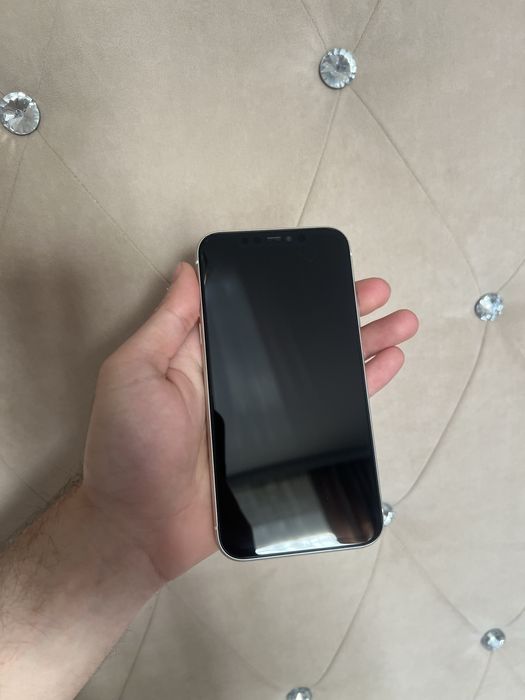 Продам IPhone 11 128gb