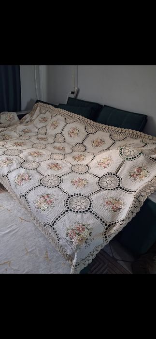 Продаю большую скатерть