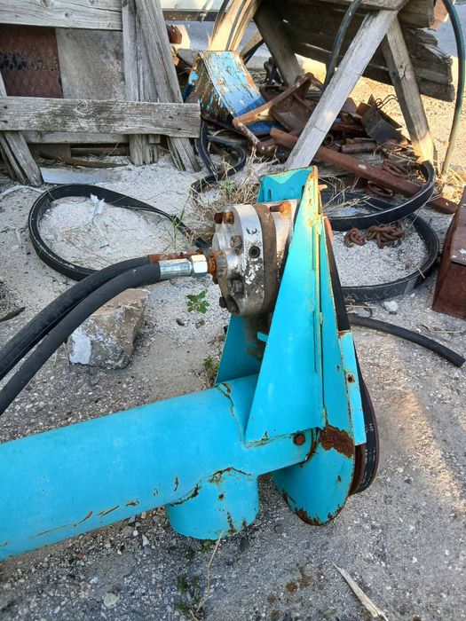 Шнек за зареждане на сеялка