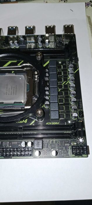X99  Cpu-z 9400баллов. 2696v4