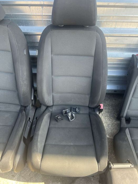 Запазен текстилен салон Golf 6 4 врати седалки Н683